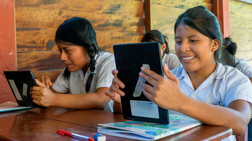 Santillana lanza la quinta edición de #VoyaSer, un programa que impacta en la vida de niñas indígenas a través de la educación